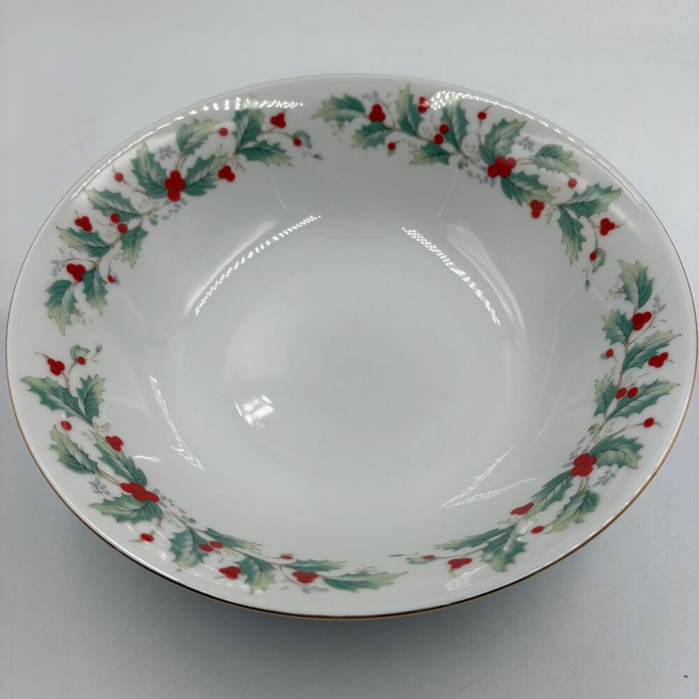 China Pearl NOEL Fine China Vegetable Serving Bowl Holly And Berries